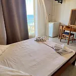 Michaela 3* Poros (Kefalonia)