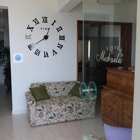 Michaela 3* Poros (Kefalonia)