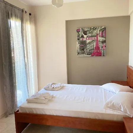Michaela Hotel 3*