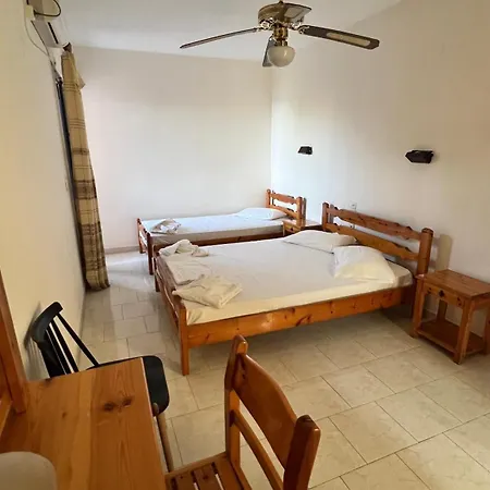 Michaela 3* Poros (Kefalonia)