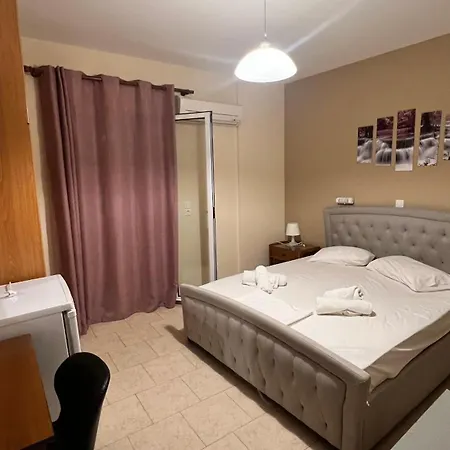 Michaela 3* ポロス