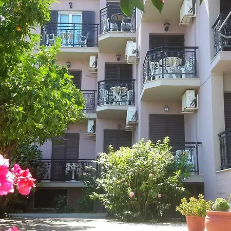 Michaela 3* Poros (Kefalonia)
